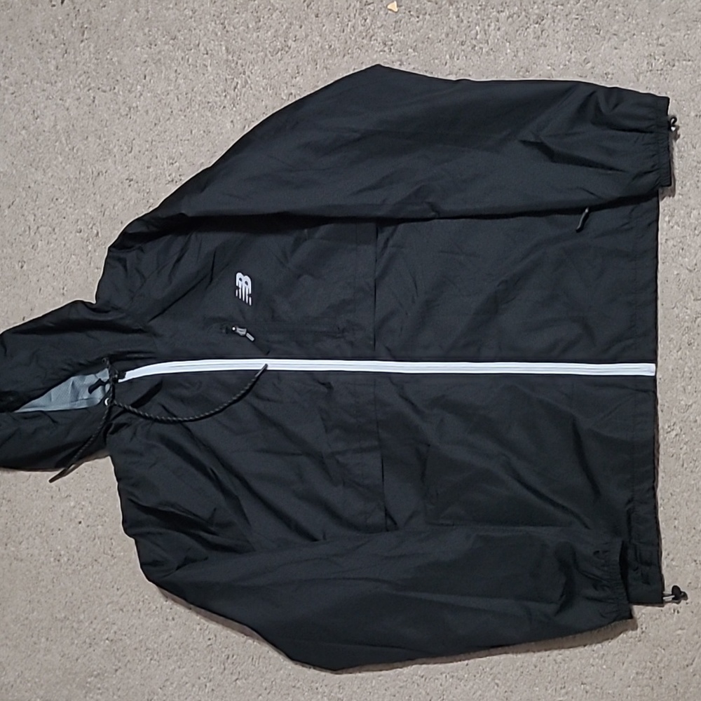New balance windbreaker